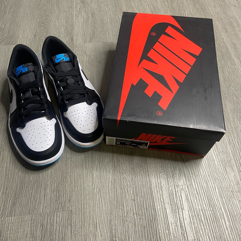 Air Jordan 1 Low Unc